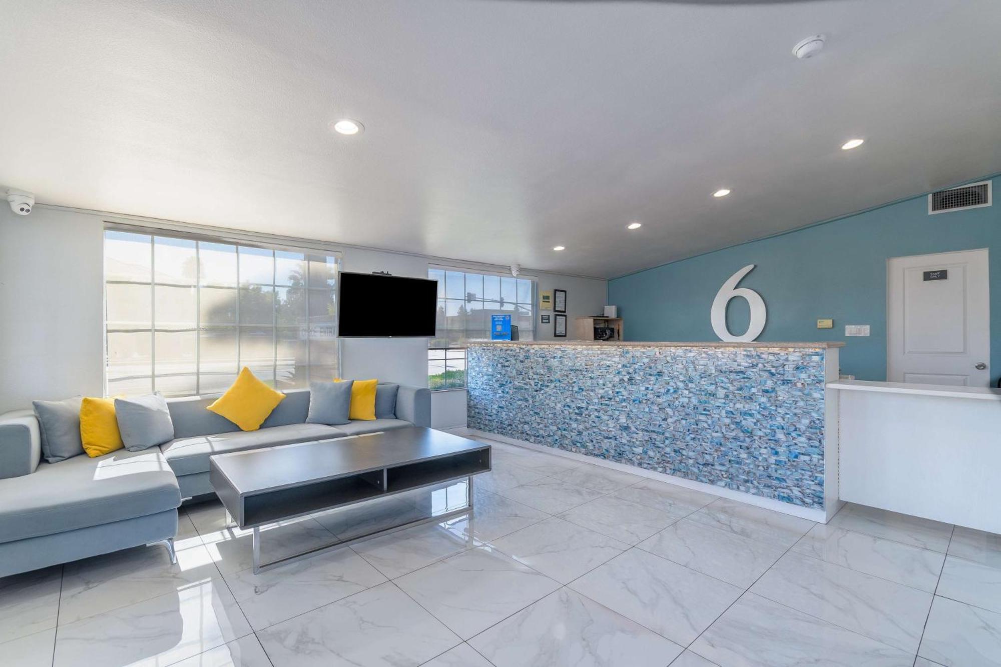 Studio 6 Suites Madera, Ca Yosemite Eksteriør billede